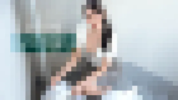朝ゴミ出しする近所の遊び好きノーブラ奥さん さくらみな